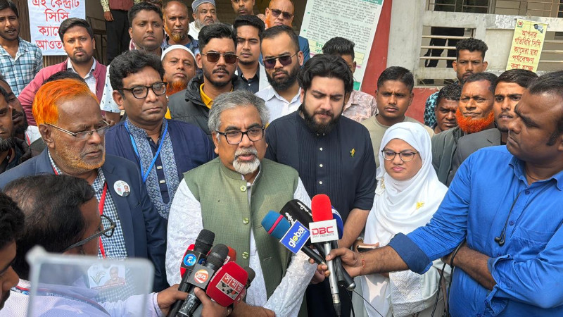 নিজ কেন্দ্রে ভোট দিলেন ময়মনসিংহ-১ আসনের বিএনপি প্রার্থী প্রিন্স