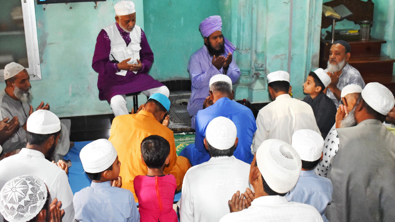 নন্দীগ্রামে সাবেক এমপি আকবর আলী খান চৌধুরীর ৪১তম মৃত্যুবার্ষিকীতে দোয়া মাহফিল
