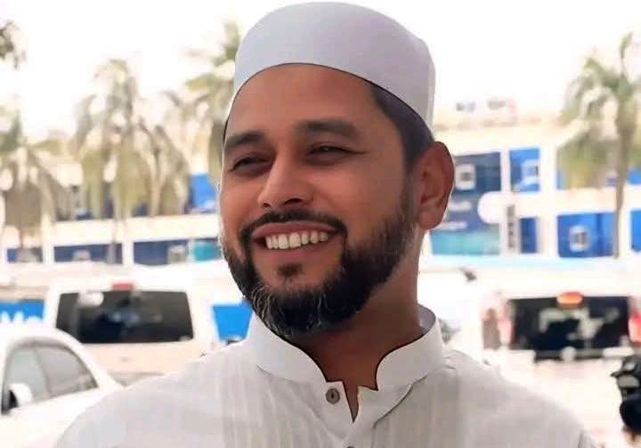 বেসরকারীভাবে দাঁড়ি পাল্লা প্রতীকের হাফেজ আব্দুল মুনতাকিমকে বিজয়ী ঘোষণা