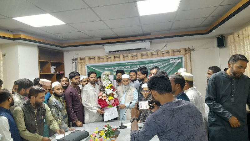 ঢাকাস্থ গোদাগাড়ী তানোর ফোরামের সংসদ সদস্য অধ্যাপক মুজিবুর রহমানকে গণসংবর্ধনা