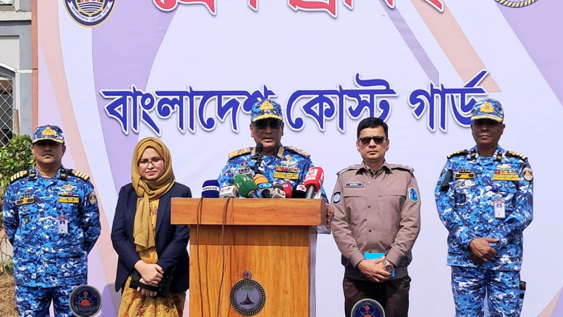 কোস্টগার্ডের সক্ষমতা নিয়ে চাঁদপুরের চরের ভোট কেন্দ্রে নির্বাচনী মহড়া