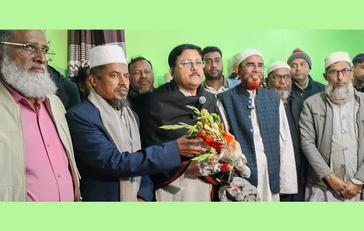 মাগুরায় নবনির্বাচিত সংসদ সদস্যর প্রতিদ্বন্দ্বী প্রার্থী আব্দুল মতিনের সাঙ্গে সৌহার্দ্যপূর্ন সাক্ষাৎ