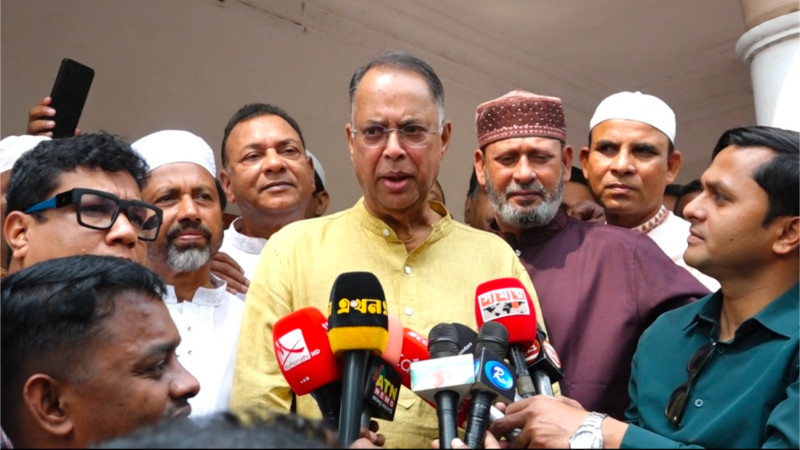 নিরবিচ্ছিন্ন বিদ্যুৎ সরবরাহের জন্য প্রাণপনে চেষ্টা করছি – বিদ্যুৎ মন্ত্রী