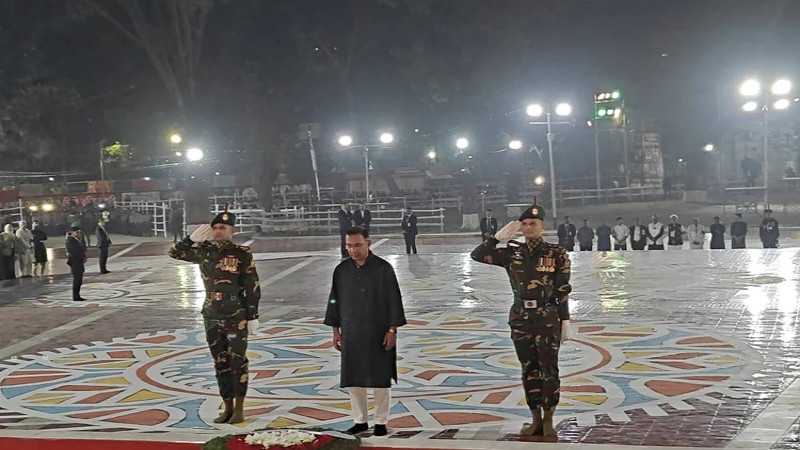 ভাষা শহীদদের প্রতি প্রধানমন্ত্রীর শ্রদ্ধা নিবেদন