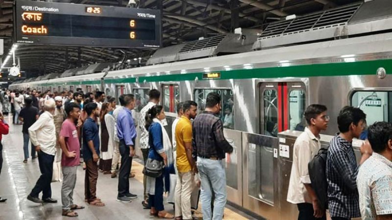 নতুন সূচিতে মেট্রোরেল, ইফতারের জন্য যা রাখা যাবে সঙ্গে