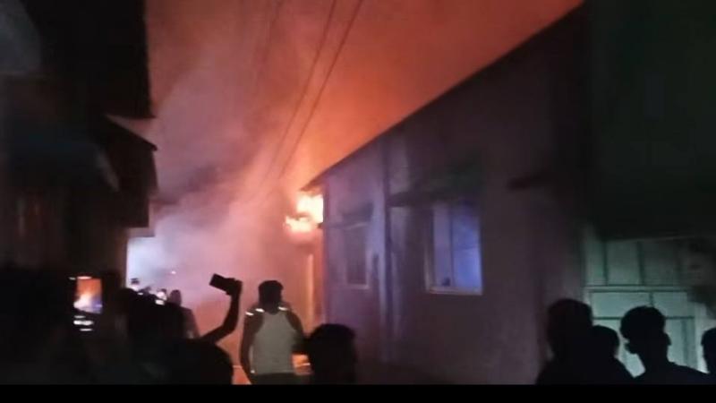 সৈয়দপুরে অগ্নিকান্ডে ৬টি পরিবারের সব পুড়ে ছাই