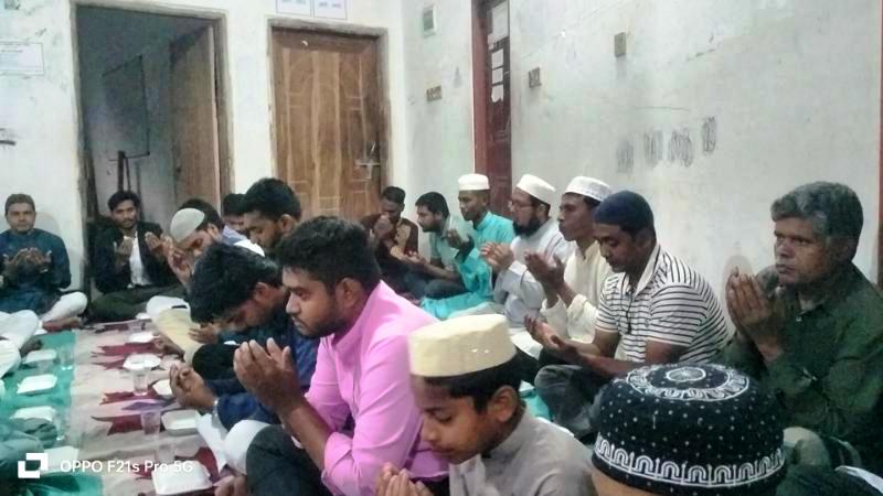 তানোরে তরুণ উদীয়মান যুবদল নেতা রাজার আয়োজনে দোয়া ও ইফতার