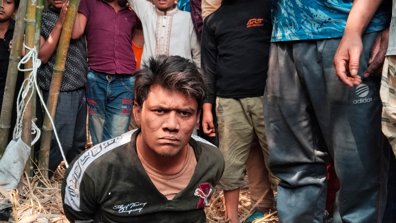 সৈয়দপুরে ইয়াবা সহ মোটরসাইকেল চোর আটক