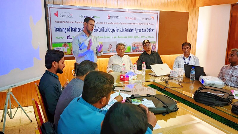 ঠাকুরগাঁওয়ে উপ-সহকারী কৃষি কর্মকর্তাদের বিশেষ প্রশিক্ষণ প্রদান