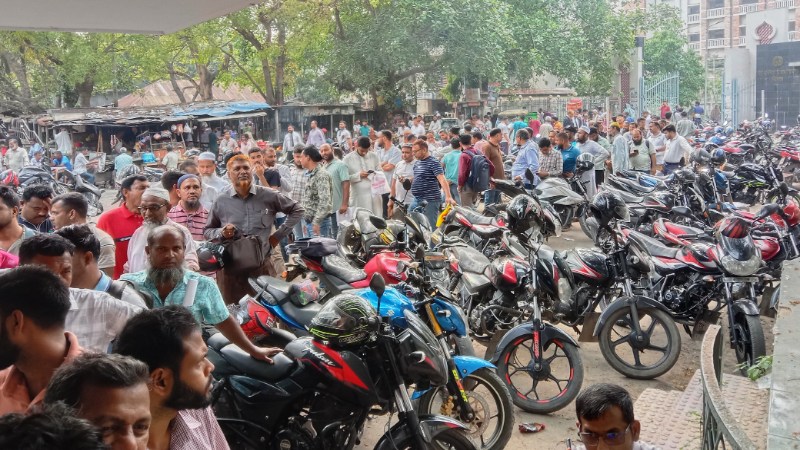 সিরাজগঞ্জে ফুয়েল কার্ড বিতরণ শুরু