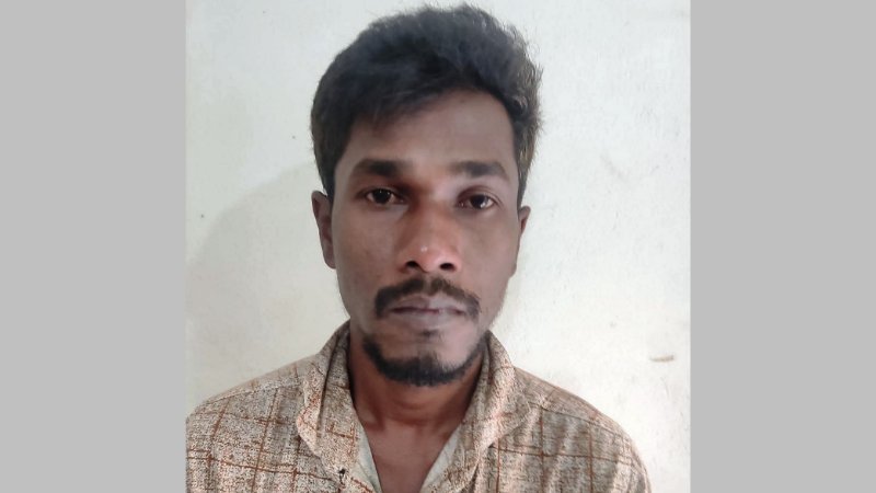 মাগুরায় দীর্ঘদিনের সাজাপ্রাপ্ত পলাতক আসামিকে দাবড়িয়ে আটক