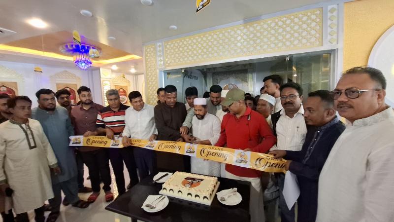 সৈয়দপুরে কাচ্চি ডাইনিং হোটেল উদ্বোধন করলেন এমপি মুনতাকিম