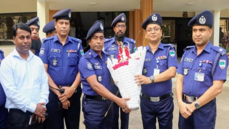 মাগুরা জেলায় নবাগত পুলিশ সুপার হিসেবে আনুষ্ঠানিকভাবে দায়িত্বভার গ্রহণ