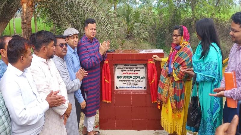 শহীদ রাষ্ট্রপতি জিয়াউর রহমানের খাল খনন কর্মসূচি কৃষকের জন্য আশীর্বাদ – এমপি মোশারফ হোসেন
