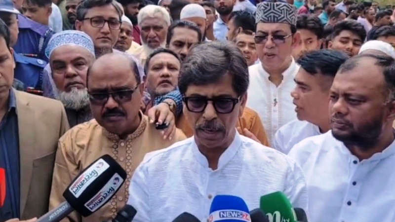 মহাসড়কের রেলক্রসিংয়ে স্বয়ংক্রিয় সিগন্যাল ব্যবস্থা চালুর ঘোষণা কৃষিমন্ত্রীর