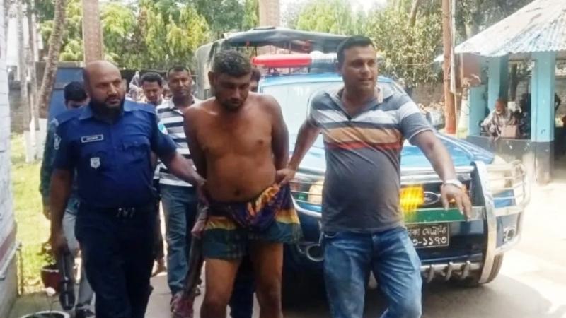 যশোরে পুলিশের কাছে থেকে ছিনিয়ে নেয়ার ৯ ঘন্টা পর মাদক ব্যবসায়ী গ্রেফতার