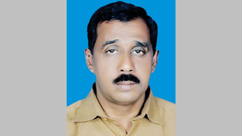 সাংবাদিক আমিরুজ্জামানকে পুনরায় চেয়ারম্যান হিসেবে দেখতে চায়