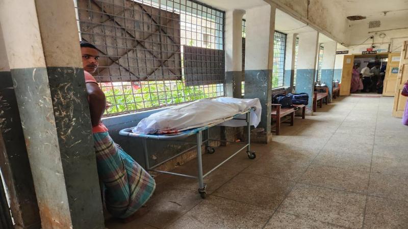 নীলফামারীতে ট্রাক্টরের ধাক্কায় ভ্যান চালকের মৃত্যু