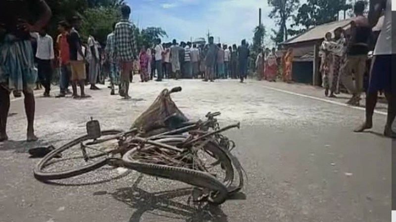বোদায় পুলিশ কনস্টেবলের মোটরসাইকেলের ধাক্কায় ১ সাইকেল আরোহী নিহত