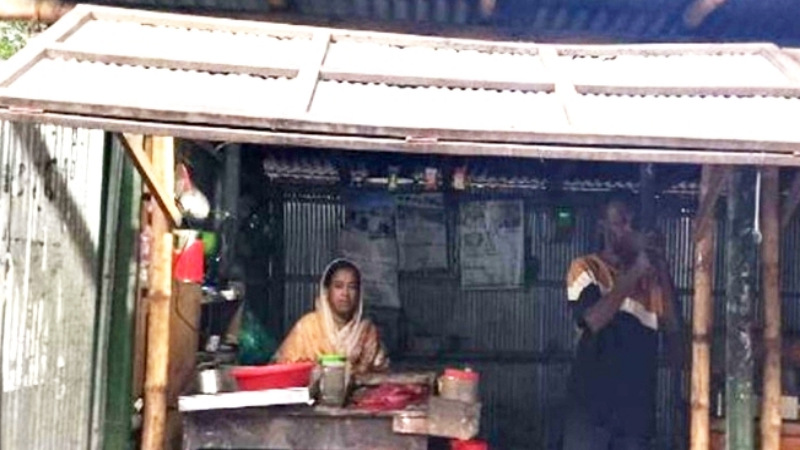 যশোরে চুরির মামলায় বিপাকে চা-দোকানি পরিবার, ভাঙনের মুখে মেয়ের সংসার