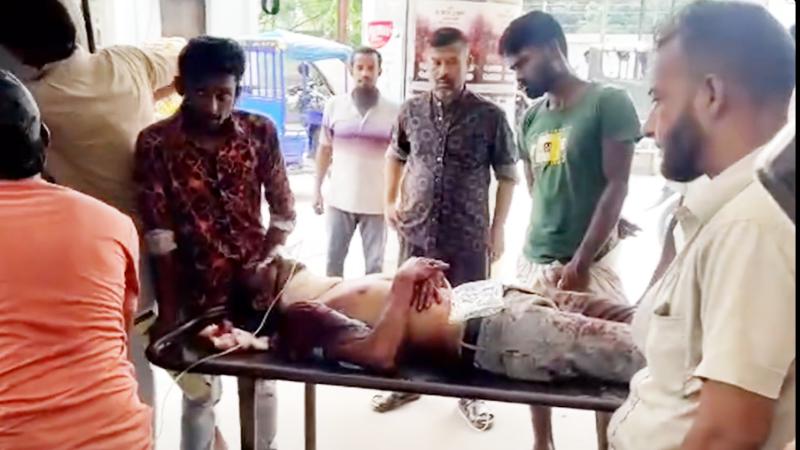 সিরাজগঞ্জ পৌর নিউ মাকেটে ব্যবসায়ীকে গলা কেটে হত্যাচেষ্টা, আতঙ্কে ব্যবসায়ীরা