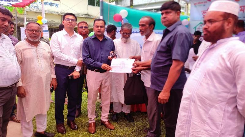 মোরেলগঞ্জে ভূমি সেবা মেলার উদ্বোধনী ও বর্ণাঢ্য র‌্যালী অনুষ্ঠিত
