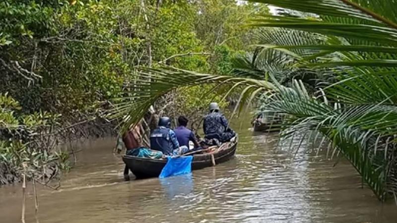১৩ দিন জিম্মি থাকার পর মুক্তিপণ দিয়ে ফিরলো ৬ জেলে