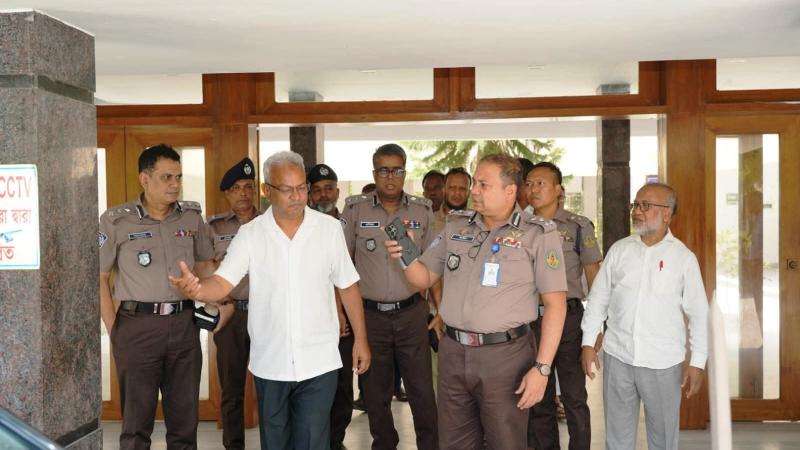 খুলনা প্রকৌশল ও প্রযুক্তি বিশ্ববিদ্যালয় আইনশৃঙ্খলা পরিস্থিতি উন্নয়ন সভা।