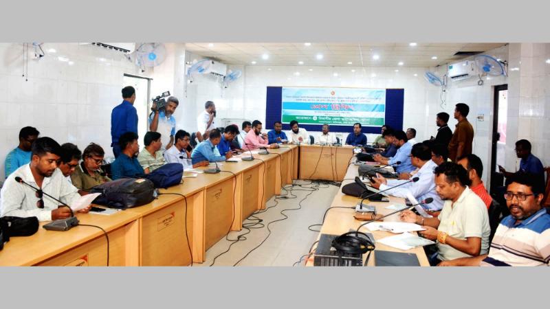 বর্তমান সরকারের নির্বাচনি ইশতেহার বাস্তবায়নে খুলনায় প্রেসব্রিফিং