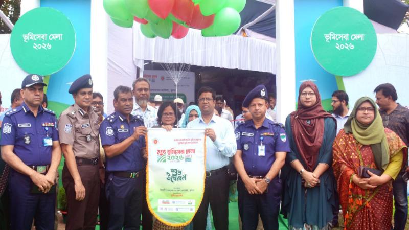 খুলনায় তিন দিনব্যাপী ভূমিসেবা মেলা উদ্বোধন অনুষ্ঠিত