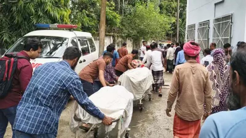 সিলেটে ট্রাক–পিকআপের সংঘর্ষে ৮ শ্রমিক নিহত