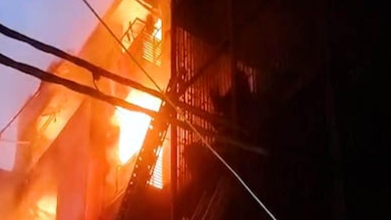 দিল্লিতে ভয়াবহ অগ্নিকাণ্ডে নিহত ৯