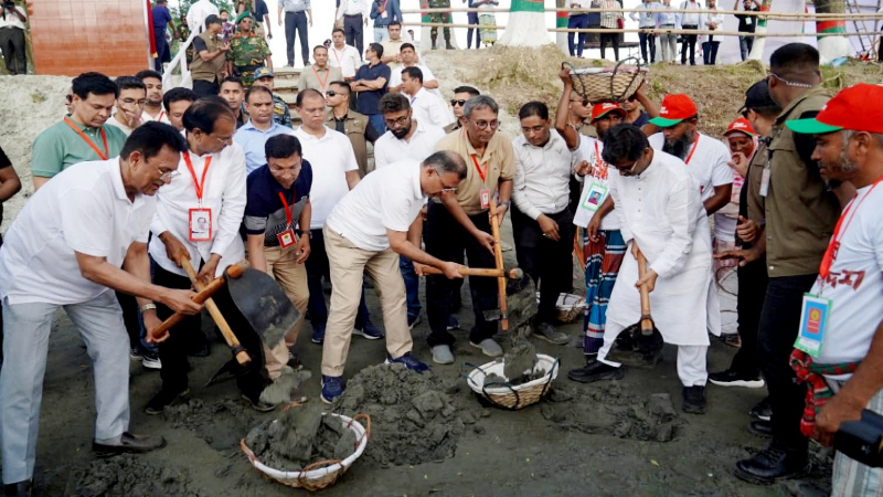 নির্বাচনের প্রতিশ্রুতি অনুযায়ী প্রত্যেকটি পরিবারের কাছে ফ্যামিলি কার্ড পৌঁছে দিব – প্রধানমন্ত্রী তারেক রহমান