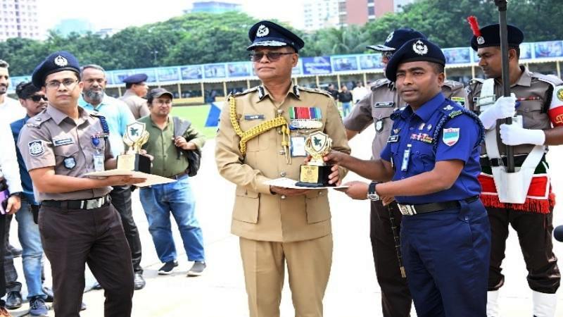 পুলিশ সপ্তাহ–২০২৬ উপলক্ষে অবৈধ অস্ত্র উদ্ধার অভিযানে মাগুরা জেলা আইজি পদক পেলেন