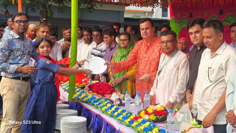 বর্তমান প্রজন্মকে সুশিক্ষায় শিক্ষিত করে গড়ে তুলতে সবাইকে একসঙ্গে কাজ করতে হবে -এমপি মোশারফ হোসেন