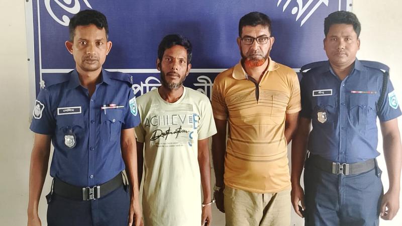 ডোমারে ২ মাদক কারবারি গ্রেফতার