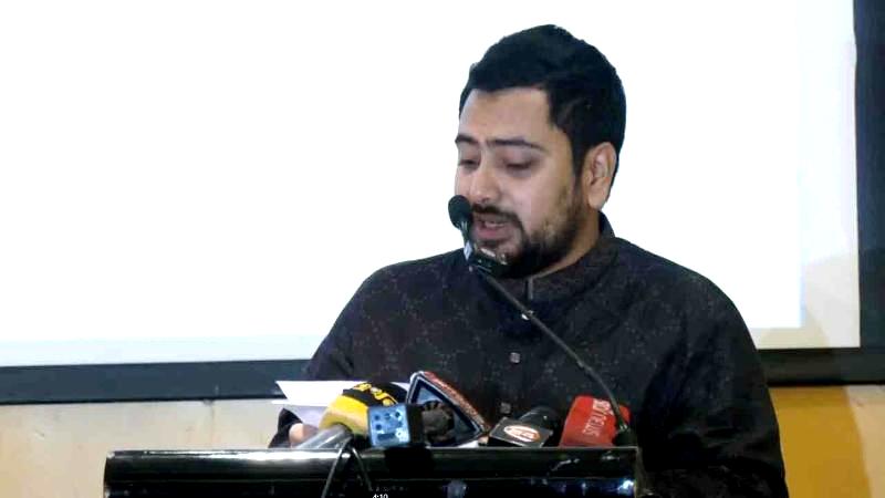 জুলাই সনদ নিয়ে ছলচাতুরী করছে সরকার: নাহিদ ইসলাম