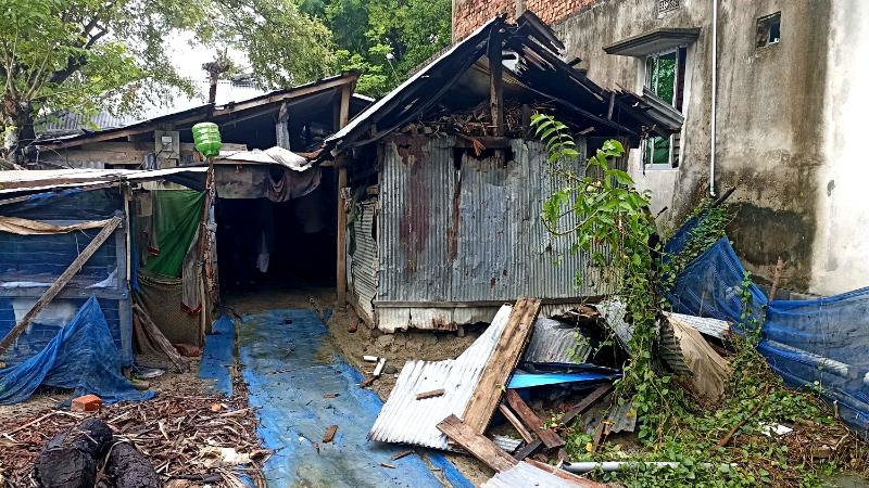 মোরেলগঞ্জে ব্যবসায়ীর পরিবার আতংকে,হামলা ভাংচুর মারপিটে আহত ৩