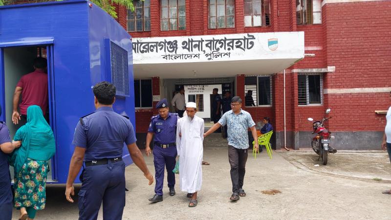 মোরেলগঞ্জে স্বামী পরিত্যাক্তা নারীকে ধর্ষণ চেষ্টা ও হত্যার অভিযোগে বৃদ্ধ গ্রেফতার