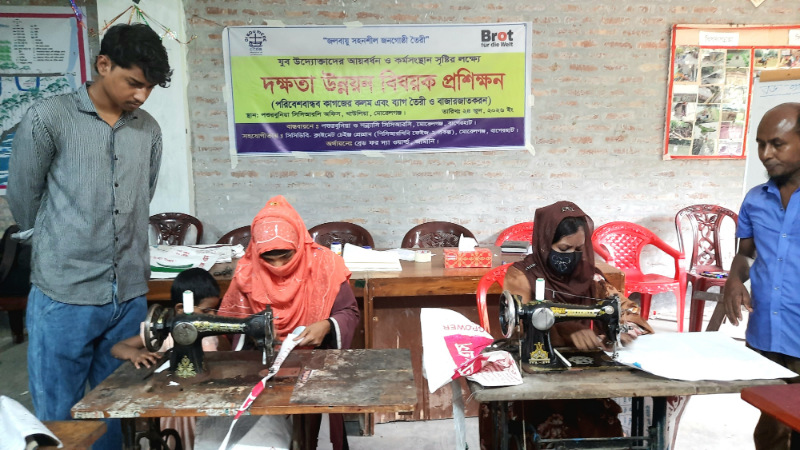 মোরেলগঞ্জে সিসিডিবি’র উদ্যোগে দক্ষতা উন্নয়ন প্রশিক্ষণ অনুষ্ঠিত