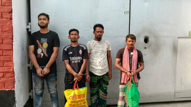 নাটোরে মাদকসহ ৪ জন গ্রেপ্তার