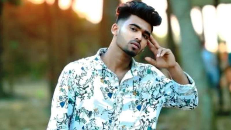 চাঁদপুরের হাইমচরে মরিচের গুঁড়া ছিটিয়ে যুবককে কুপিয়ে হত্যার অভিযোগ
