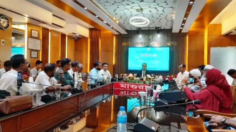 মাগুরায় নবাগত জেলা প্রশাসকের সাথে সাংবাদিকদের মত বিনিময়