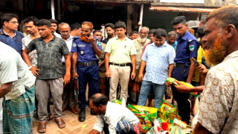 মাগুরায় মেয়াদ উত্তীর্ণ কীটনাশক বিক্রি ভ্রাম্যমান আদালতে ৭৫ হাজার টাকা জরিমানা