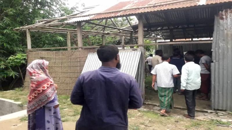রেকর্ডকৃত খাজনা খারিজের জমি বেদখলের অভিযোগ উঠেছে দখলদারের বিরুদ্ধে