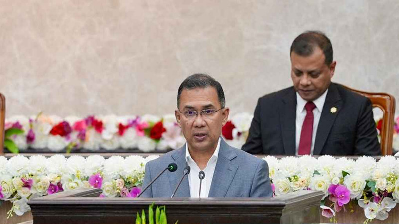 জনগণের ভালোবাসা বড় শক্তি, নিরাপত্তা কড়াকড়ি যেন দূরত্ব তৈরি না করে: প্রধানমন্ত্রী