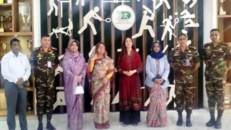 নারী ফুটবলারদের সঙ্গে খেলায় অংশ নিলেন জাইমা রহমান
