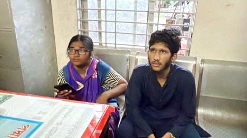 যশোর সদর হাসপাতালে বাথরুমে অনৈতিক কর্মকাণ্ডের অভিযোগে যুবক-যুবতী আটক
