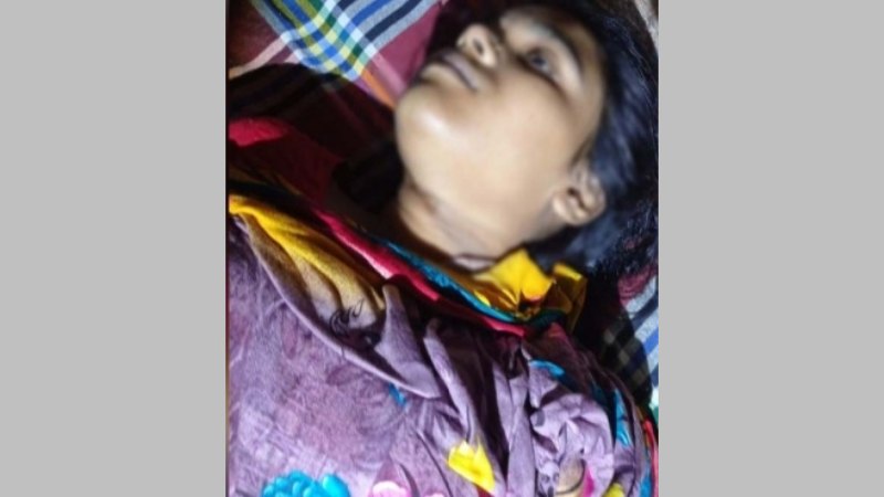 যশোরে শাশুড়ির সঙ্গে অভিমানে এক গৃহবধূর গলায় ফাঁস দিয়ে আত্মহত্যা
