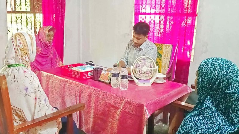 সুন্দরগঞ্জে স্বল্প ব্যয়ে হাঁপানি চিকিৎসা, উপকৃত হচ্ছেন এলাকার  সাধারণ মানুষ